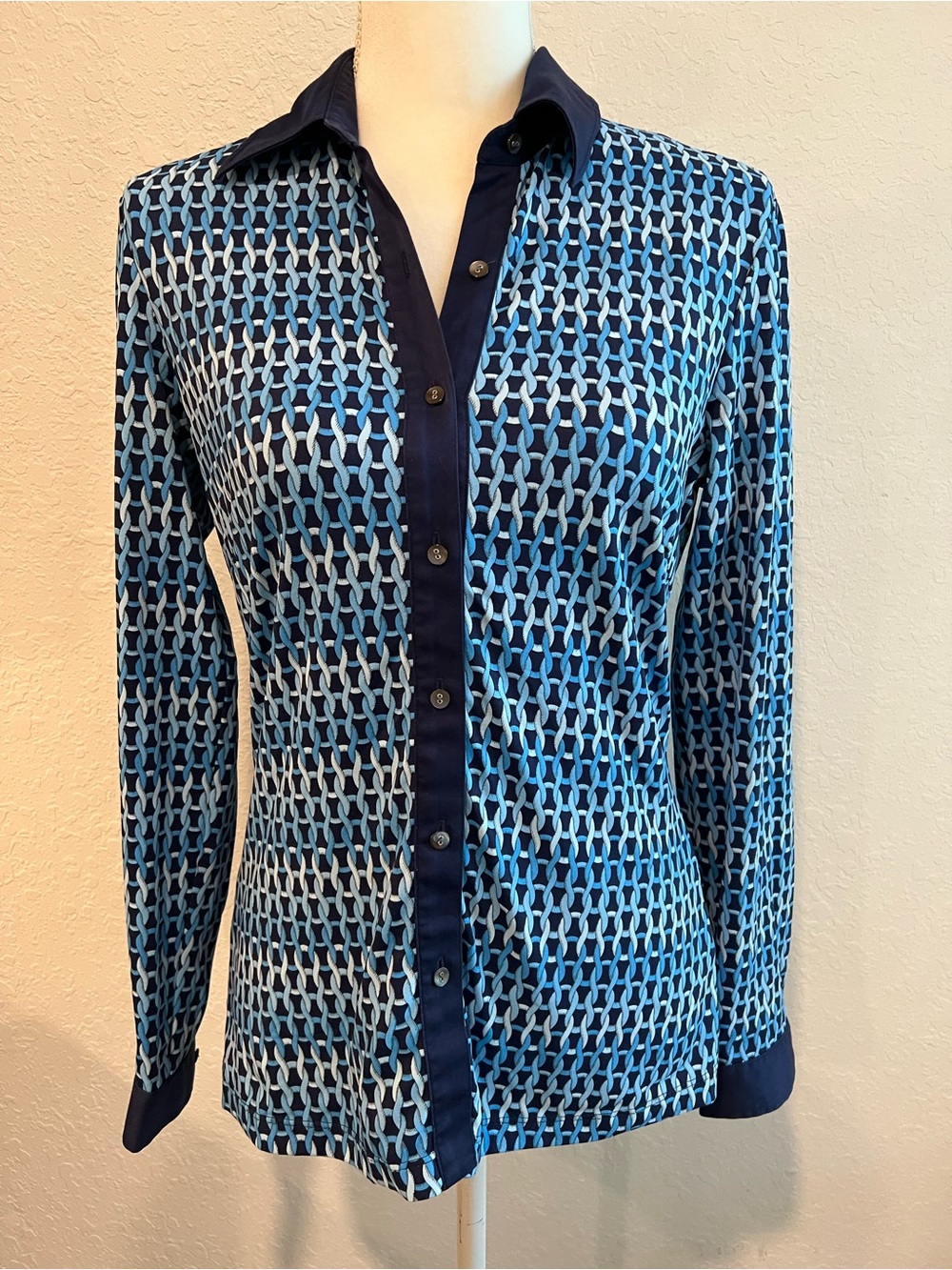 Long Sleeve Geometric Print Button-Front Top - Blue